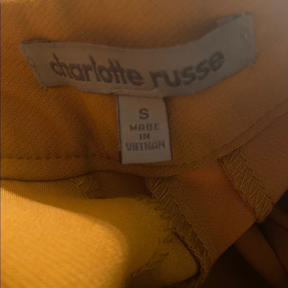 Charlotte Russe High waisted ruffle pocket camel shorts S - Picture 5 of 5